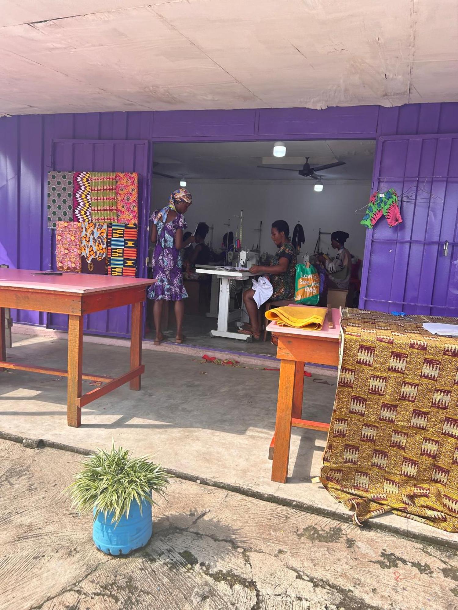 Tumi Hostel Kumasi Extérieur photo